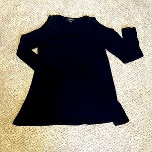 Long-Sleeve cut out shoulder Karen Kane top